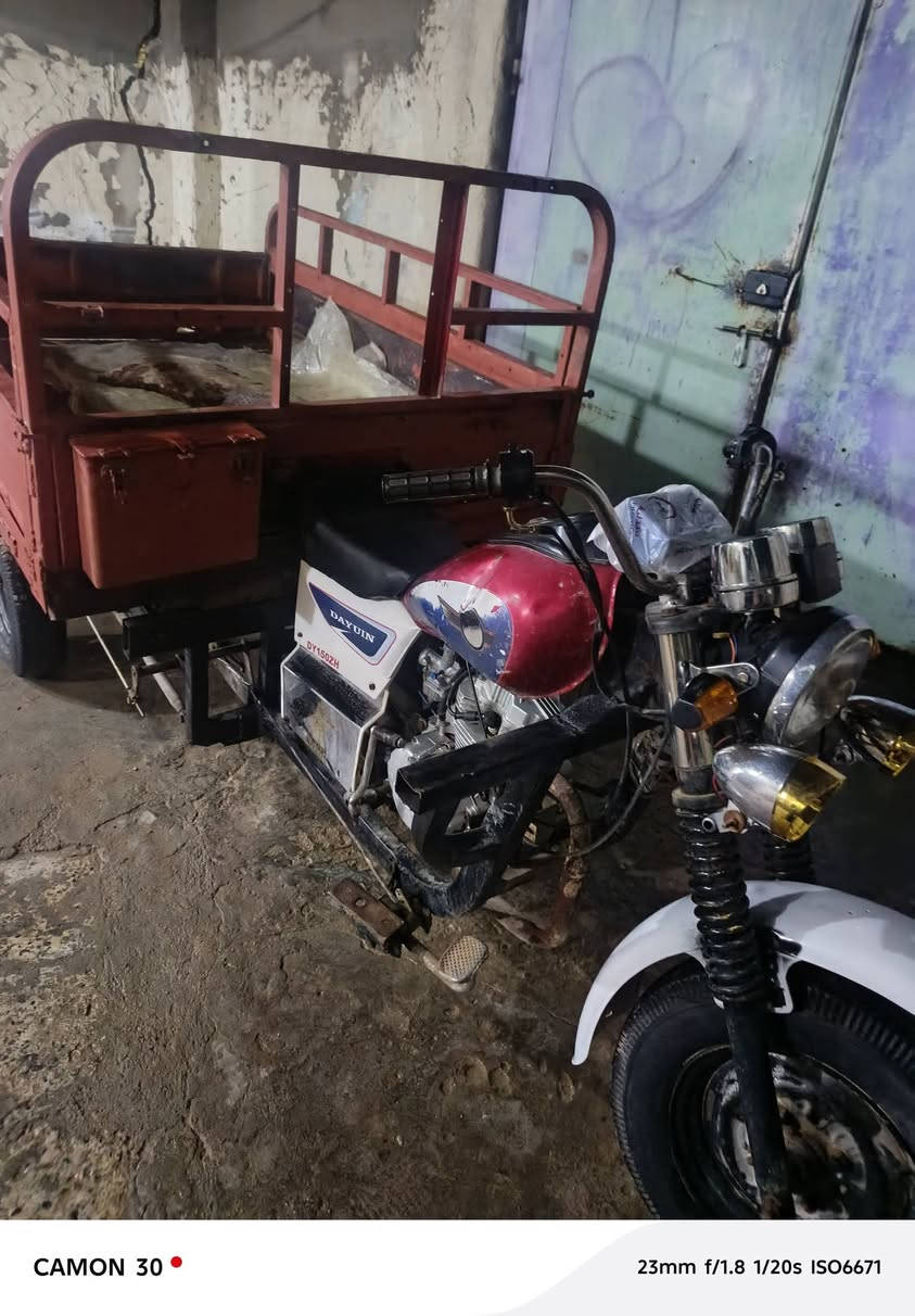 السلام عليكم اخوان ستوته موديل 2010سنويه مو ارقام
الشاصي ملحوم 
بيش شتوصل بلسوك


**إذا كنت صاحب هذا الإعلان وتريد حذفه لأي سبب، رجاءا أرسل رسالة إلى الدعم الفني**