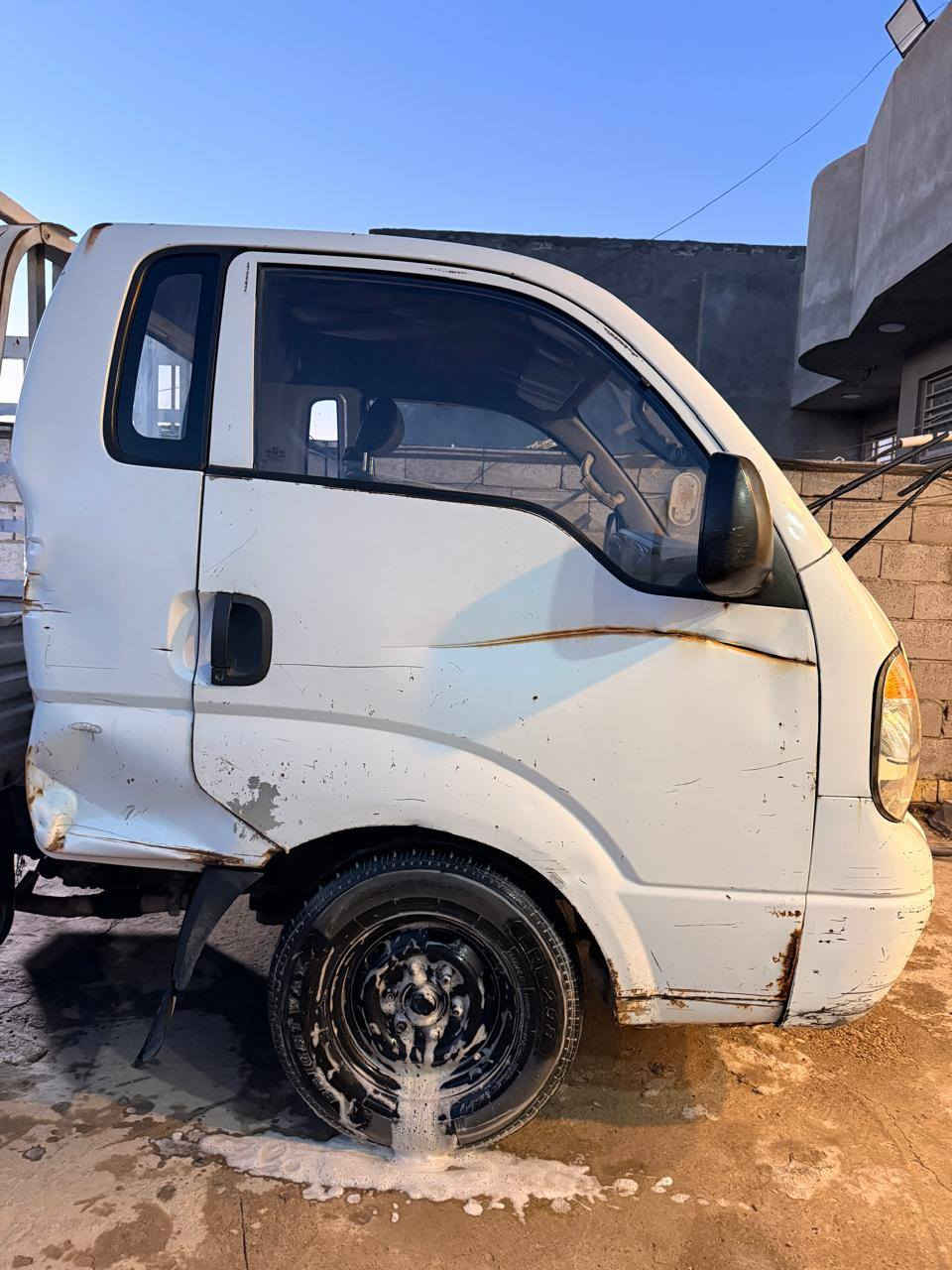 كيا موديل 2007 سنويه جديده محرك وكير نضيف
غرامات مسدده  رقم مميز سعر ٩٠ وبيهامجال ***********
