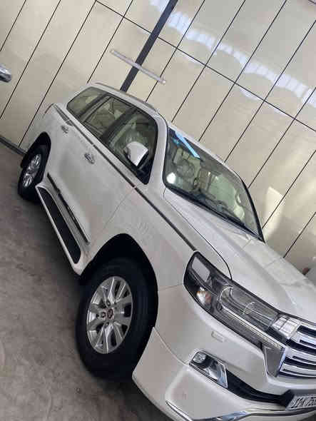 السلام عليكم لاندكروز 2018ساز
(وايت ادشن) ماشيه ١٠٠الف

فول موصفات 

فتحه

بصمه

كشنات جلد وكهرباء

حساس امامي خلفي 

شاشات خلفيه

شاشه اماميه ام دعاء

لايت زنون

زراك لايت

دبل ماوس 

مري جانبيه قلابه

سياره جاهزه بدون اي نقص

بيه جاملغ خلفي صبغ فقط بدون تصليح 

وباب خلفي تطبيك 

رقم بغداد 

للتصال***********

مكان سياره بغداد معارض البياع

سعر ٤٥٥ بيه مجال حك لعمله
