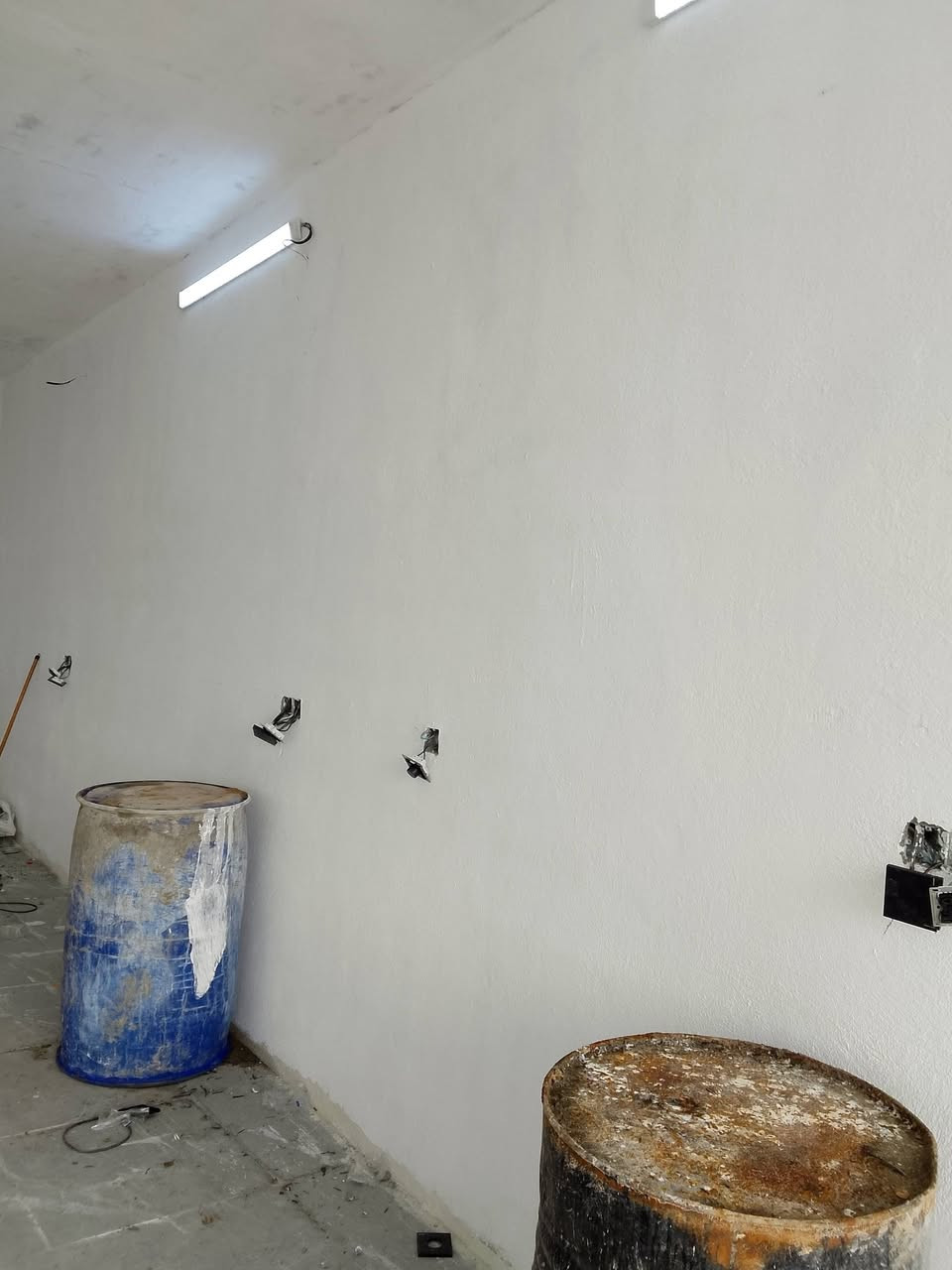 سلام عليكم بضل ضروف الجويه
في هاذ اليوم 
اخوكم كهربائي متفرق اي احد يحتاج صيانه اوتسيس 
ومشوره إنه خادم بي اي وقت ***********
