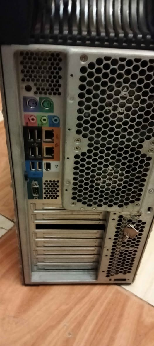 كيسة وورك ستيشن HP Z820 للبيع (شاسيه وبوردة وباور 1125 واط)الوصف: للبيع كيسة HP Z820 بحالة ممتازة جداً بدون كارت شاشة وبدون هارد. الجهاز يحتوي على بوردة أصلية v1 مع معالج واحد Intel Xeon و 3 رامات DDR3 ECC. الكيسة مجهزة بأقوى باور سبلاي أصلي بقوة 1125 واط (Delta) يدعم أعلى الكروت وجميع مراوح التبريد الأصلية موجودة بالداخل الجيزة, مصر


**إذا كنت صاحب هذا الإعلان وتريد حذفه لأي سبب، رجاءا أرسل رسالة إلى الدعم الفني**