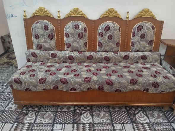 السلام عليكم ورحمة الله وبركاته تخم للبيع اخو الجديد نجاره كل ضرر مابي للاستفسار خاص او اتصال على هذا الرقم ***********
