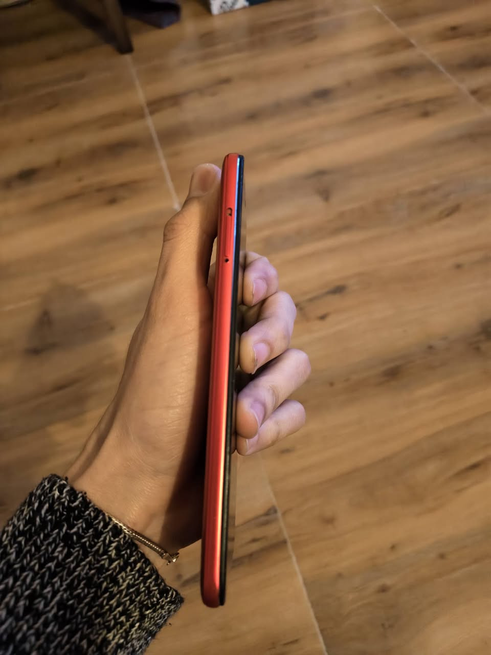 شاومي بوكو F1 ذاكره 128 بدون ملحقات شغال 100% للبيع السعر 100 الف قفل
مكاني بغداد حي اور لا يوجد توصيل
***********
