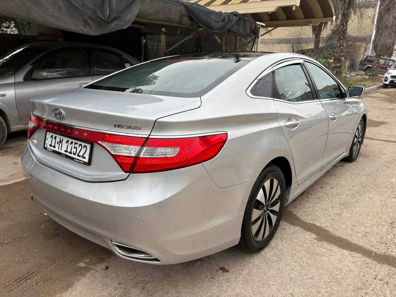 هونداي ازيرا 2014 خليجي فول 1/1 عده بانورما
محرك 6 سلندر 3300 علئ وضع الشركه
ماشيه 91 الف حقيقي شرط الفحص
قطعتين تبريد صدر امامي خلفي
تخم تاير جديد باتري جديد
نضيفه جدا داخل وخارج
رقم بغداد دولي جديد اب اسمي سنويه جديده وهزه جديده
مكان السياره بغداد العامريه
السعر 108 بيها مجال شراي يتصل فقط
***********
***********
