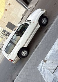 لاندكروز GXL • ٢٠٠٠ • مكينه ٦ سلندر