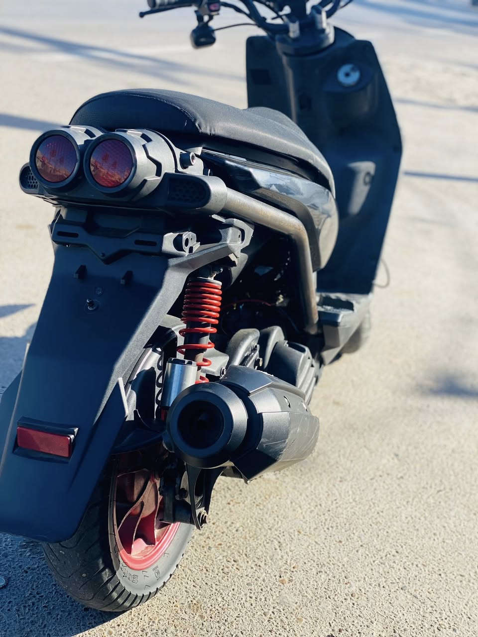 سلام عليكم سكنس جبلي للبيع دراجه بلاديه حلوه ونضيفه بكاني زعفرانيه  رقمي *********** خاص موجود
