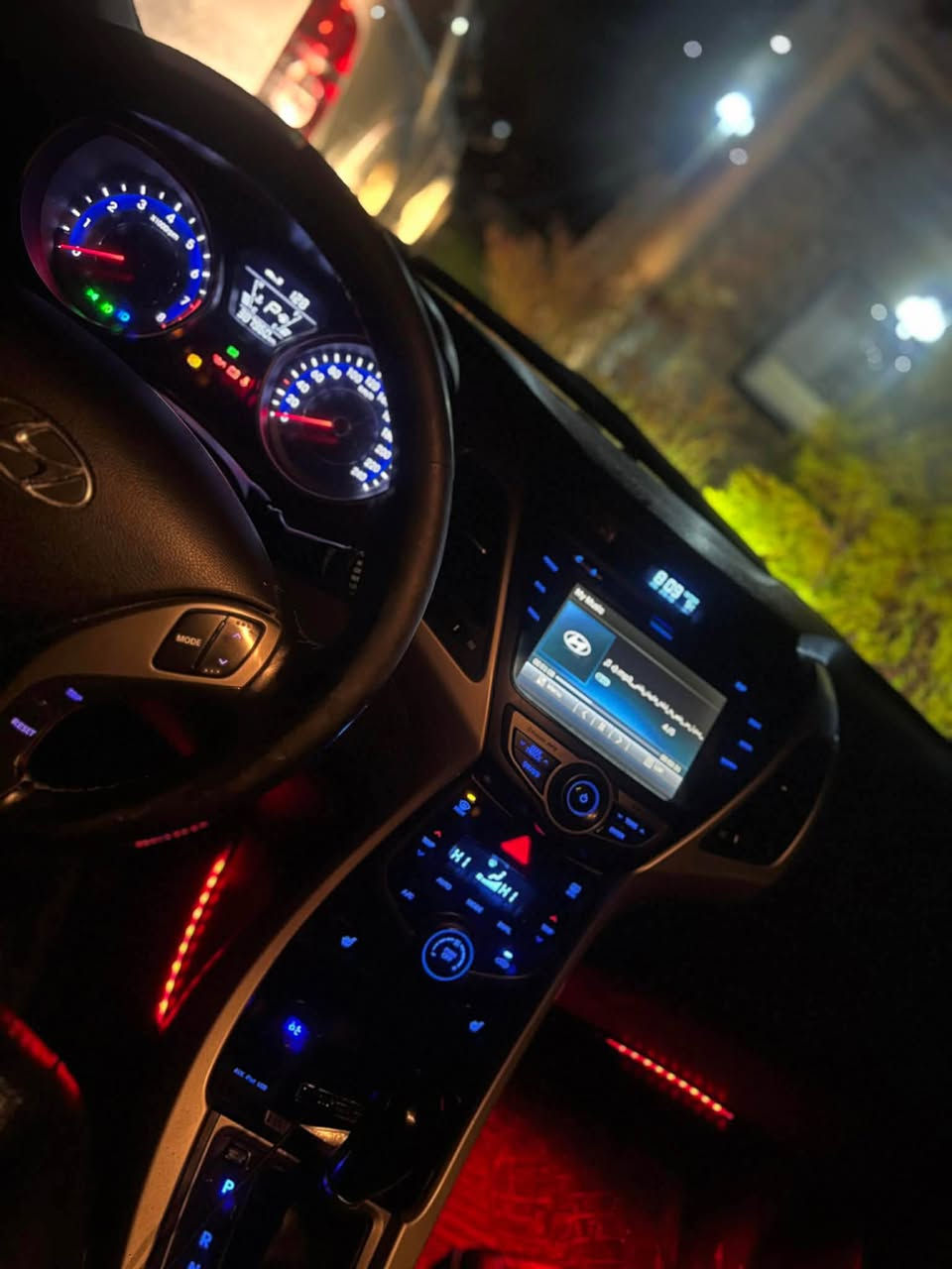 هونداي النترا افانتي ٢٠١٦
بو فروشتن يان گورينةوة بةشتي بة دلم بيت
علوج دوبةي براوة
سيارةكة بة بليت ٢٠١٦
مكينةGDI
ئاوينة شةفت
فول فول بةس سلايتو بصمة نية
كوشين جلدو هيتر  سوكان هيتر شاشة گةورةي لمس GPS
بةشةرتي گيرو مةكينةو توندو تولي
ليدرانو شتي نية
سيارةكة بي مسرةفة
سعري ٦٠مجال شوين سوران 
گورينةوةش دةكةين بة شتي بة دلم بيتن
رقم تلفون*********** أربيل, العراق
