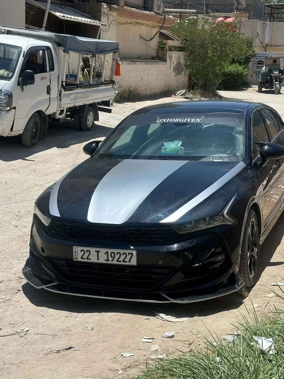 السلام عليكم للبيع كيا k5 موديل 2023 جيتي لاين فول بنوراما فول السياره جديده مناقصها شي ماشيه 62 حقيقي حادث فقط بنيد السعر 165 وبيه مجال لشراي  مكان السياره بابل الحله 
رقم الهاتف ***********
