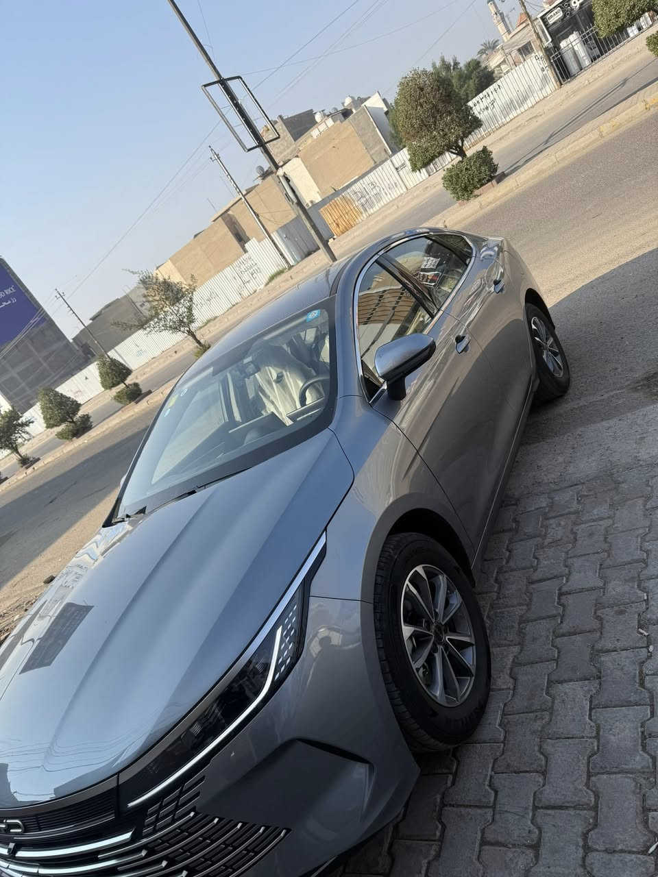 السلام عليكم بي واي دي دستيروير 05 2025 رقم بغداد بسمي كفاله بيها شخوط بسيطه غراضها كامله وياها شاحنه وارضيات ومنزل بيها برامج  ماشيه ٥٤٠٠ كيلو تحويل ثاني يوم العنوان بغداد الاسكان او حي العدل
‏السعر ١٨٨٠٠بيها مجال بسيط
***********
