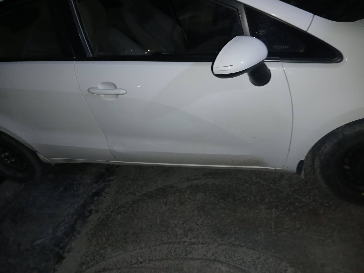 السلام عليكم  كيا ريو وارد خليجي 2017 محركه بي صوت ابيع بدون محرك السعر 80  رقم  اربيل وكاله تحويل مضمونه سونر موجود بلمنشور ***********
