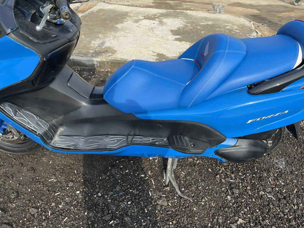 سلام عليكم دراجه فورزا 80دراجه مغفوله وخير من الله مال جناي محتاج وريد ابيعه سعر 850وبيه مجال حك الجيه ومكلف بل نشر ‏‪***********‬‏
