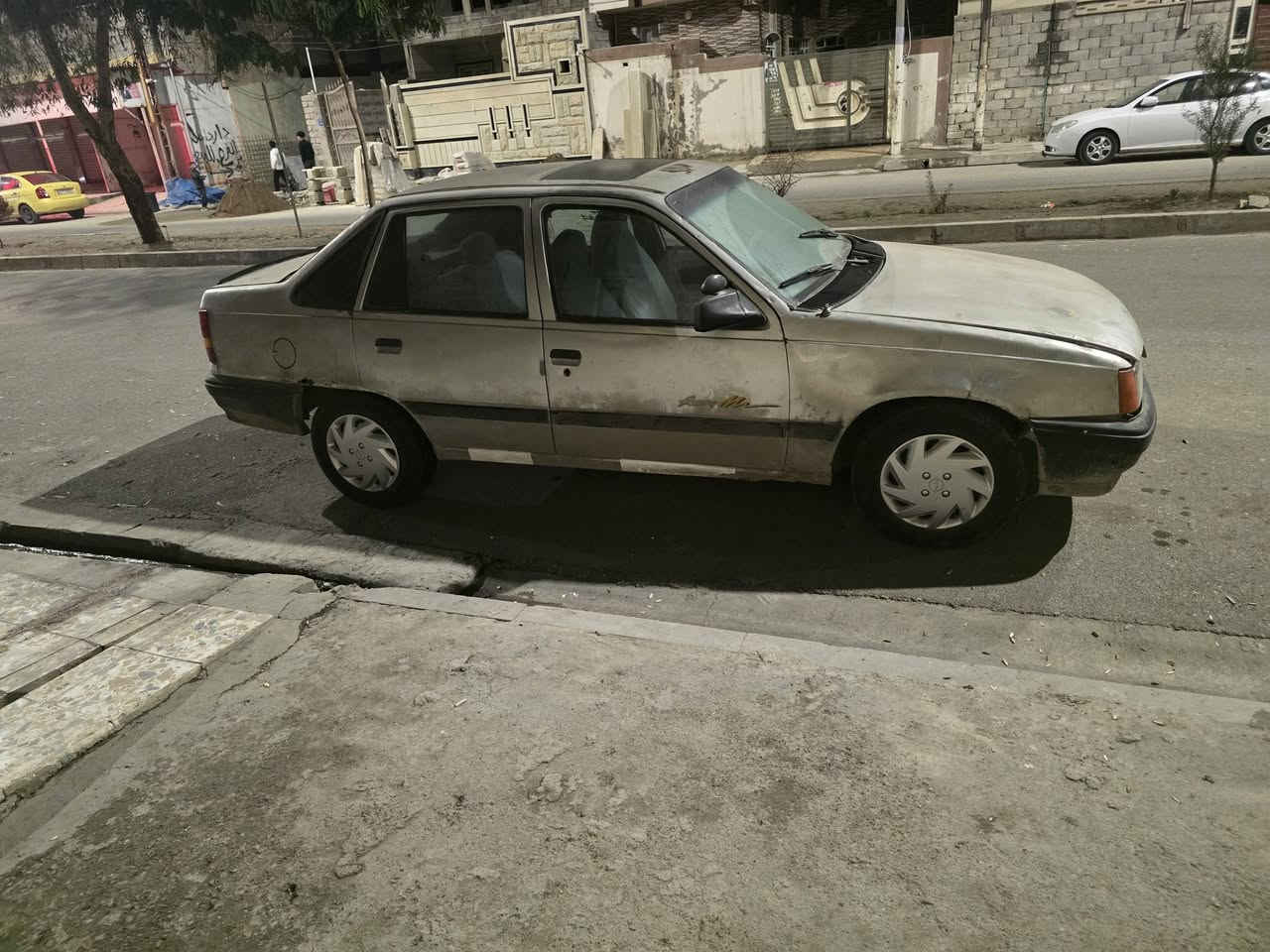 كاديت للبيع بدون ضرر مكينة وكير شرط كاربون بانزين سنوية خضره العنون الرشيديه السعر 15 *********** xxاسيه ***********
