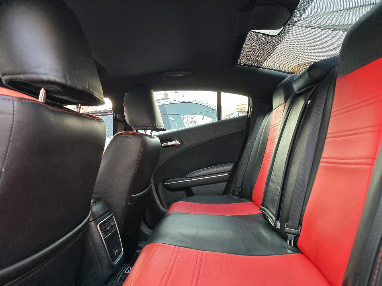 دودج تشارجر فئة رالي كلين تايتل كندي موديل 2017 للبيع رقم اربيل جديد سنوية جديد لل 2030 هزة جديد بسم شركة تريد تحويل أو وكالة كلشي موجود السيارة كفالة عامة مغلف نانو بالكامل ماشية 95 ميل لون كرزي تو ويل المرغوب محرك 3600 مواصفات الرالي معروفة تجي فتحة تنتة كشنات تدفئة ستيرن تدفئة كشنات مخمل حساسات خلفيه عليها منظومة زنون شفتات ستيرن وبقية المواصفات معروفة سيارة مال جناي استخدام شخصي مال موظف ويمك الحساب شرط كير ومكينة وضع شركة لاداخلة تفحيط ولا خط والموظف دوامه قريب كلش للاستفسار اكثر التواصل *********** سيارة مكانها بصرة 
هاي السيارة كدامك ومواصفاتها وكلشي تريده ذكرته الك رجاءا لتخابرني وتكلي شبيها ما بيها .. 
 شراي خابرني وتعال شوفها وبخدمتك  الرجاء الاتصال للجادين فقط