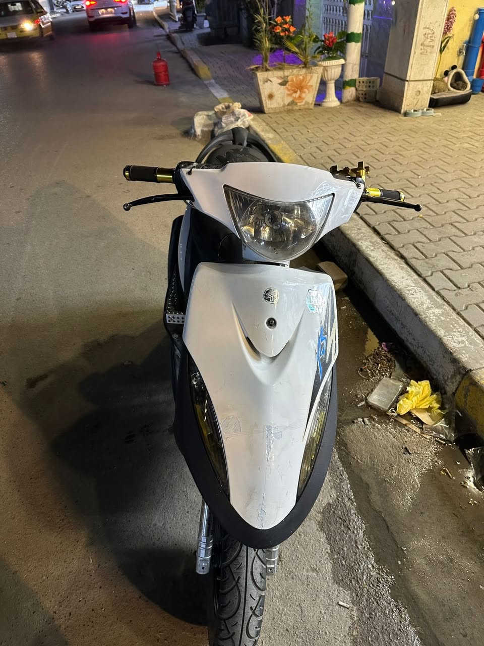 بوشه 55 نوعيه مضبوطه

بيها تزويد خفيف 

كفرات بلادية

شعله و معدل حلوه 

هندر و القبق موجودات 

وتخم كفرات اضافي عليها بلادي لون إسمنتي يعني زوجين عندك

و صارنصه البلادي موجوده  

سعرها 500


**إذا كنت صاحب هذا الإعلان وتريد حذفه لأي سبب، رجاءا أرسل رسالة إلى الدعم الفني**