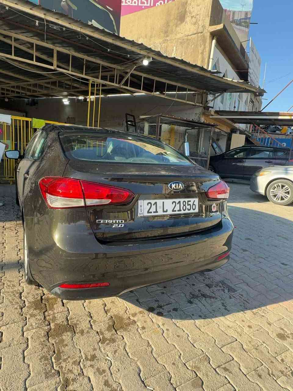 السلام عليكم 
كيا سيراتو موديل ٢٠١٨ خليجي وكالة ليث العبيدي 
محرك ٢٠٠٠ دوش مكفول على وضع الشركة 
السيارة بيها بارد بالهلال مال جاملغ الخلفي فقط 
ماشية ٩١ الف فقط ويل كب مري شفط سبير منازل. 
السعر ١٣٨ $
للاتصال *********** مكانها صلاح الدين.
