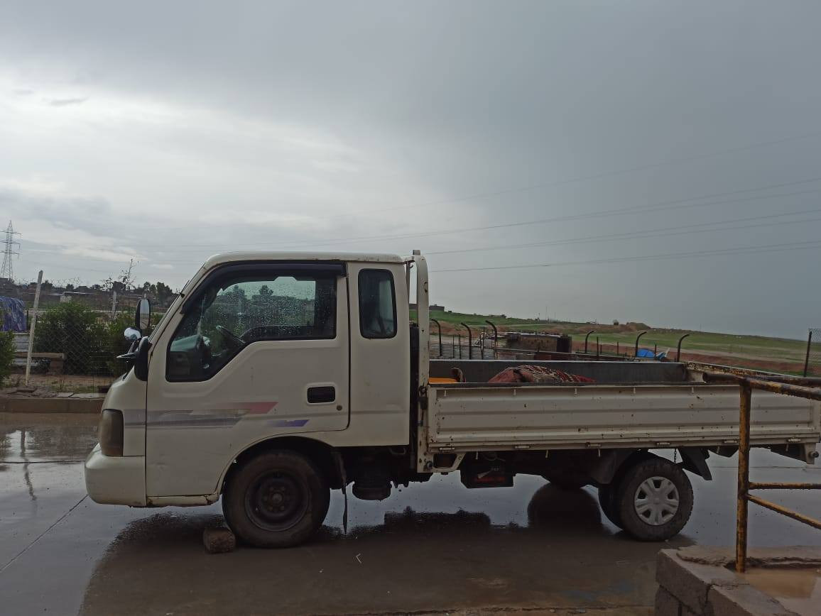 السلام عليكم 
كيا حمل بزون للبيع موديل 2001 سنوية 2027 
الشاصي شرط نظيف  السعر 80$  
التفاصيل اكثر الإتصال على الرقم ***********
مكلف بالنشر
