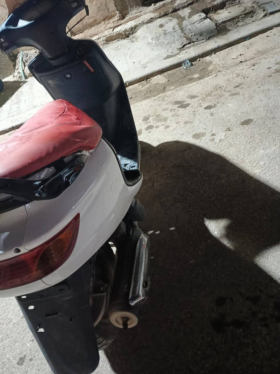 فراشه فحل للبيع مكينه لاتبخر ولاتتقص مامفتوحه سلف هندر لايت اشاير جكات كله تمام سعره 325 نجف حي الغري ***********
