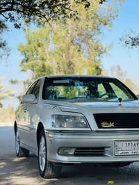 كراون ٢٠٠٣ • ابيض • رقم كركوك