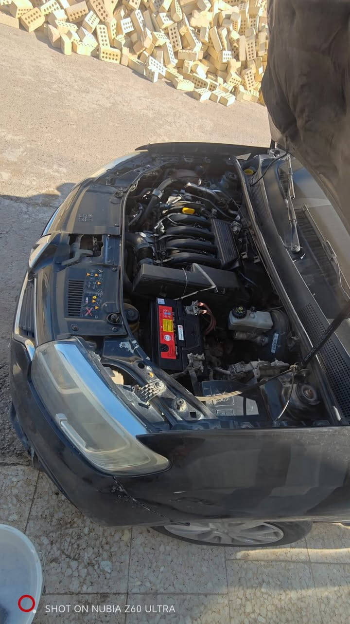 السلام عليكم اخواني الاعزاء من رخصة الادمن المحترمين للبيع رينو سمبل شركة العامة للسيارات موديل 2019 رقم بغداد دولي جديد مكينة 1600 دوش كير مكفولات تبريد ثلج منظومة جديدة صدر أمامي خلفي جيد جدا تخم تاير جديد مكفولة من الصبغ والتبديل فقط بارد قليل رأس الجاملغ الامامي العنوان بغداد الدورة السعر 73 بيها مجال قليل هاتف 
*********** بغداد, العراق
