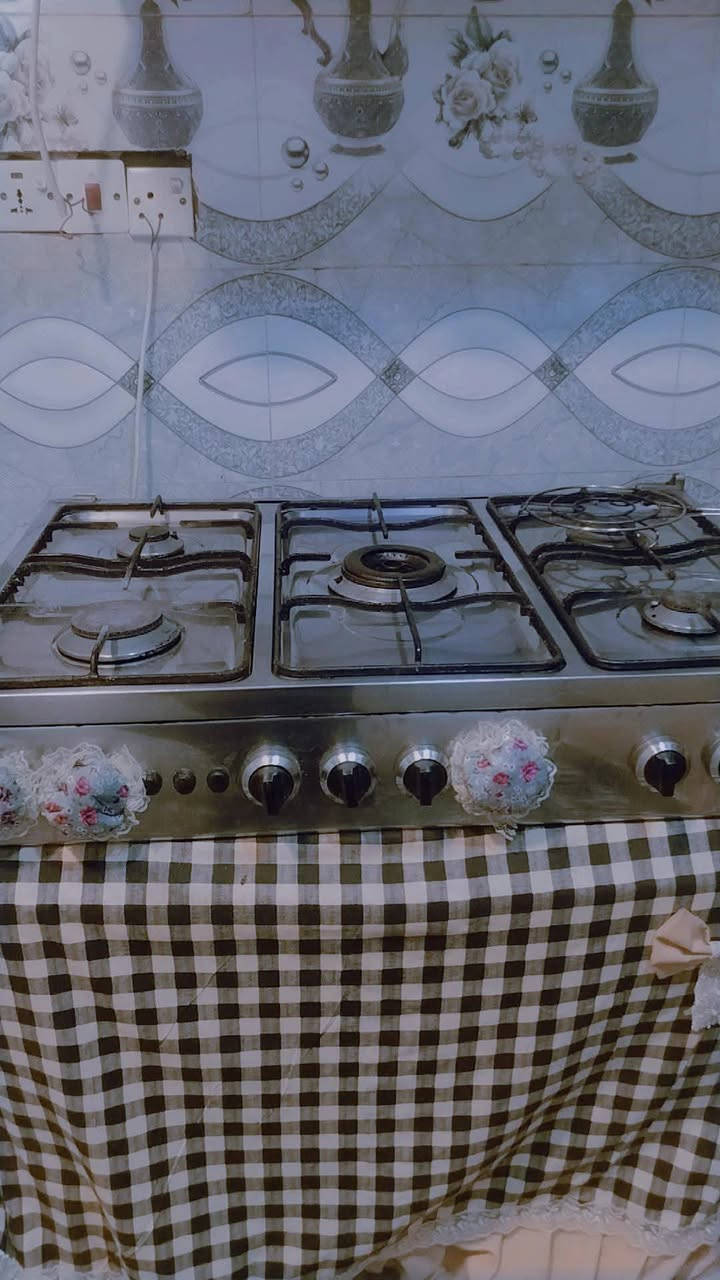 طباخ للبيع
نضيف وكلشي شغال بي فقط الغطه مالته نكسر من شلنا الغطه اقصد الجامه لي تصير فوك
اريد ابيعه مكاني زغير الأصلي وفرن يخبل وكلشي شغال بي مو شراي لا تدخل خاص


**إذا كنت صاحب هذا الإعلان وتريد حذفه لأي سبب، رجاءا أرسل رسالة إلى الدعم الفني**