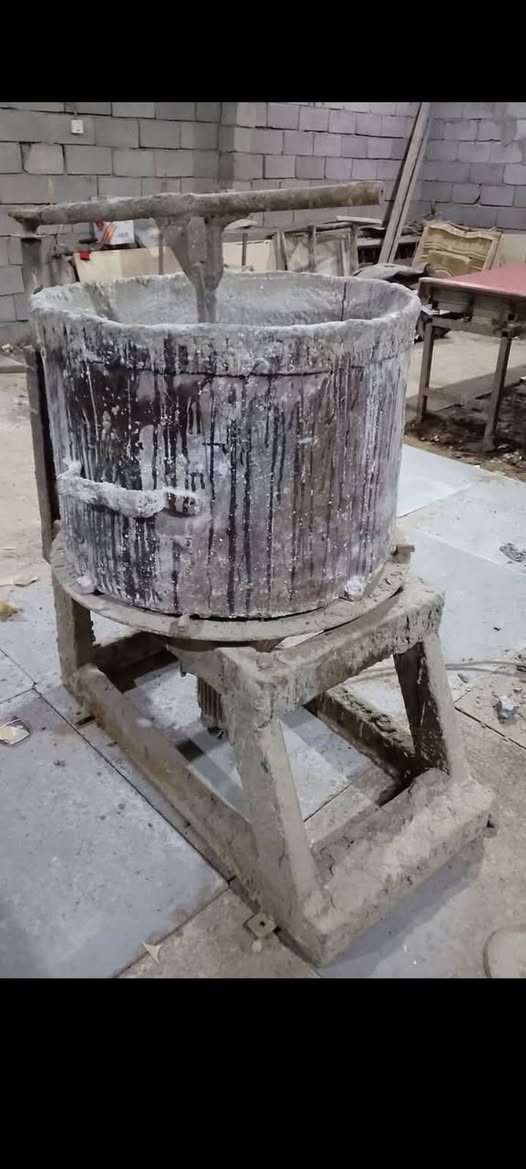 السلام عليكم
متوفر قوالب معمل كامل 12 قالب نضيفات ويشتغلن حاليا مرد مدور   هنه  وميازتهن كاملات تعال واشتغل ووياهن عجانه ثري فيز نضيفه وشغاله   مكاني ميسان بالعماره *********** شعرهن 15 ورقه شلع
