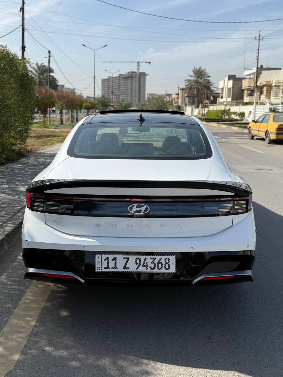 السلام عليكم هوندا سوناتا 2024سياره خليجيه كفاله  سياره بلاديه فول مواصفات بصمه بنو راما داخل جملي  شاشه طويله ديجيتال شفتات ستيرن تحكمات ستيرن حساسات أمامية خلفي كاميرا خلفيه اوتواهولد شحن واير ليس مري شفط بردات خلفيه   ماشيه 4الاف    السعر 245 المكان حي العدل                                                           *********** بغداد, العراق
