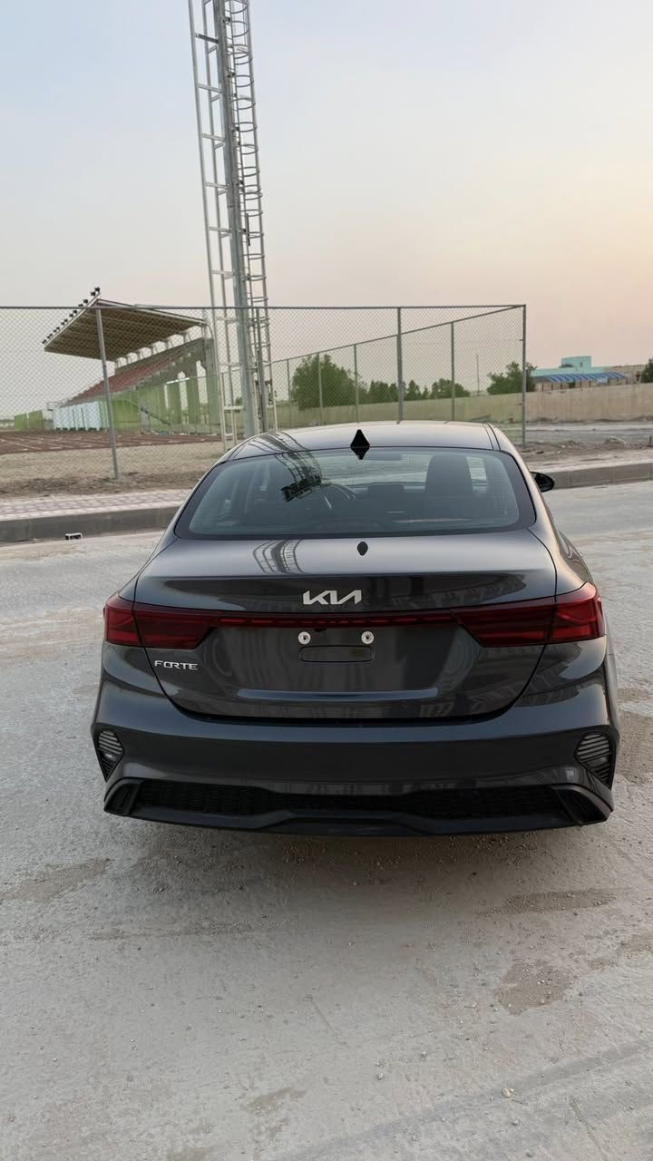 السلام عليكم  KIA فورتي 2023
ماشيه 27 مرقم ذي قار باسمي

  

 تبديل جاملغ وتصليح بالبنيد 

 بدون ارباك

السعر147 

للاستفسار ***********
