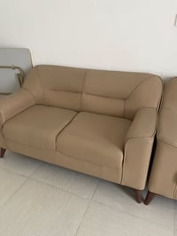 تخم جديد غير مستخدم جلد لون كريمي تخم كلش مرتب للتواصل 07748668987 موج...