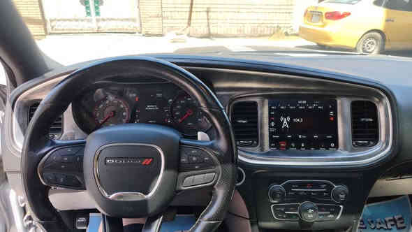 دوج جارجر دايتونا . DAYTON.
الموديل : 2022
المحرك : HEMI . V8 5700
الرقم : بغداد الجديد 
عليها تخم تاير جديد
ماشية 33 ميل
بيها صبغ جاملغ الخلفي و باب مبدل ومصبوغ وصبغ ع كد رصعه بالتكمه مبينه بالصوره مال حادث ايرباك فقط البرده جهة السكن والكشن السكن صور الحادث كدامكم بيها طخات من حادث امريكا مصلحه ع بارد وتكحيل بجم كبس طخه مابي 

المواصفات : 
رادار جانبي 
فتحة سقف ( سلايد )
تشغيل عن بعد
شوتة رياضية
مقاعد خزن وضعيات (ميموري)
LED لايت . منضومه زينون 
كاميرا خلفية
حساسات . 
ويل قياس 20 أنج . 
سستم صوت ALPINE . . 
مقاعد حضن جلد وكنتارا كهربائية . 
المقاعد الأمامية تبريد وتدفئة .
المقاعد الخلفية تدفئة . 
شاشة كبيرة قياس 8.4 أنج . GPS .
ستيرن كهربائي . 
تدفئة ستيرن . 
جناح خلفي ، 
مرآة معتمة للضوء 
وضعيات قياده
مرآة قلابة مع الR  وباقي مواصفات الدايتونا معروفه
للاستفسار ***********
مكانها بغداد الجديده
