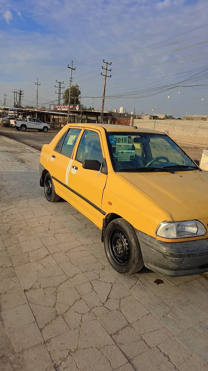 السلام عليكم سايبه البيع2015مصفره هيئه غرامات سياره خير من الله كير مكينه مكفوله مكانه بغداد المدائن سعر 35 وبيها مجال شيء قليل ***********
