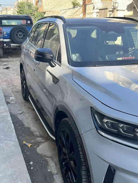 السلام عليكم 
سورنتو 2022 sx pristeg 
2500 توربو اربعة سلندر
٧ اراكب
رقم بغداد
لون اسمنتي 
ماشية 84219 (كيلو متر)
حادث السيارة دعامية فقطط وشبرر بارد بل جاملغ من يم المازدة
كما موضح بالصور 
مواصفات السيارة؛
داخل اسود 
كشنات منفصلة 🛑
قطعتين تبريد 
صندوك كهرباء 
جام اوتو ٤ جامات 
بانوراما 
مداخل شحن يو اس بي بالكشنات و الكشنات الخلفية و يم الكير 
كشنات تدفئة 
حساسات امامي خلفي
كامرة خلفية 
رادار امامي خلفي 
نقطة عمياء جانبية 
توقف ذاتي للطوارء 
اوتو هولد 
هاند بريك كهرباء
تثبيت مسار + تحديد مسار 
هزاز بريك ستيرن كشن للرادار 
شاشة عطلات 
شاشة جبيرة 
تحكمات ستيرن كاملة 
رادار مثبت سرعة 
اوتو كار بلي 
ابل كار بلي 
وبعد هواي مواصفات خير بيها 
سعر السيارة 25,200 وبيها مجال 
المكان : الاعظمية سبع ابكار 
***********
