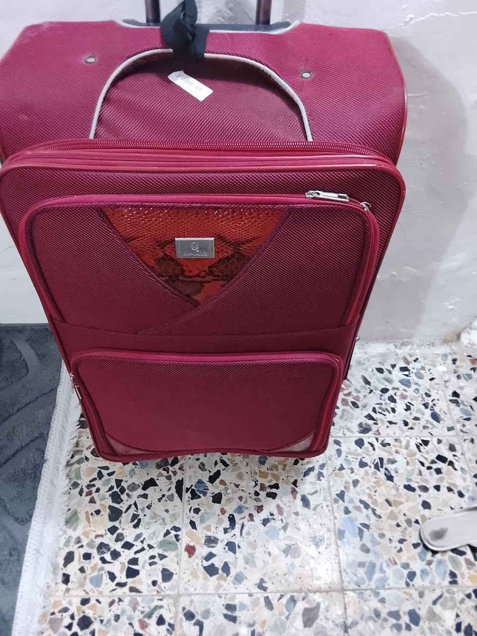 جنطت سفر نوعيه اصليه استخدام قليل سعر 25الف بغداد, العراق


**إذا كنت صاحب هذا الإعلان وتريد حذفه لأي سبب، رجاءا أرسل رسالة إلى الدعم الفني**