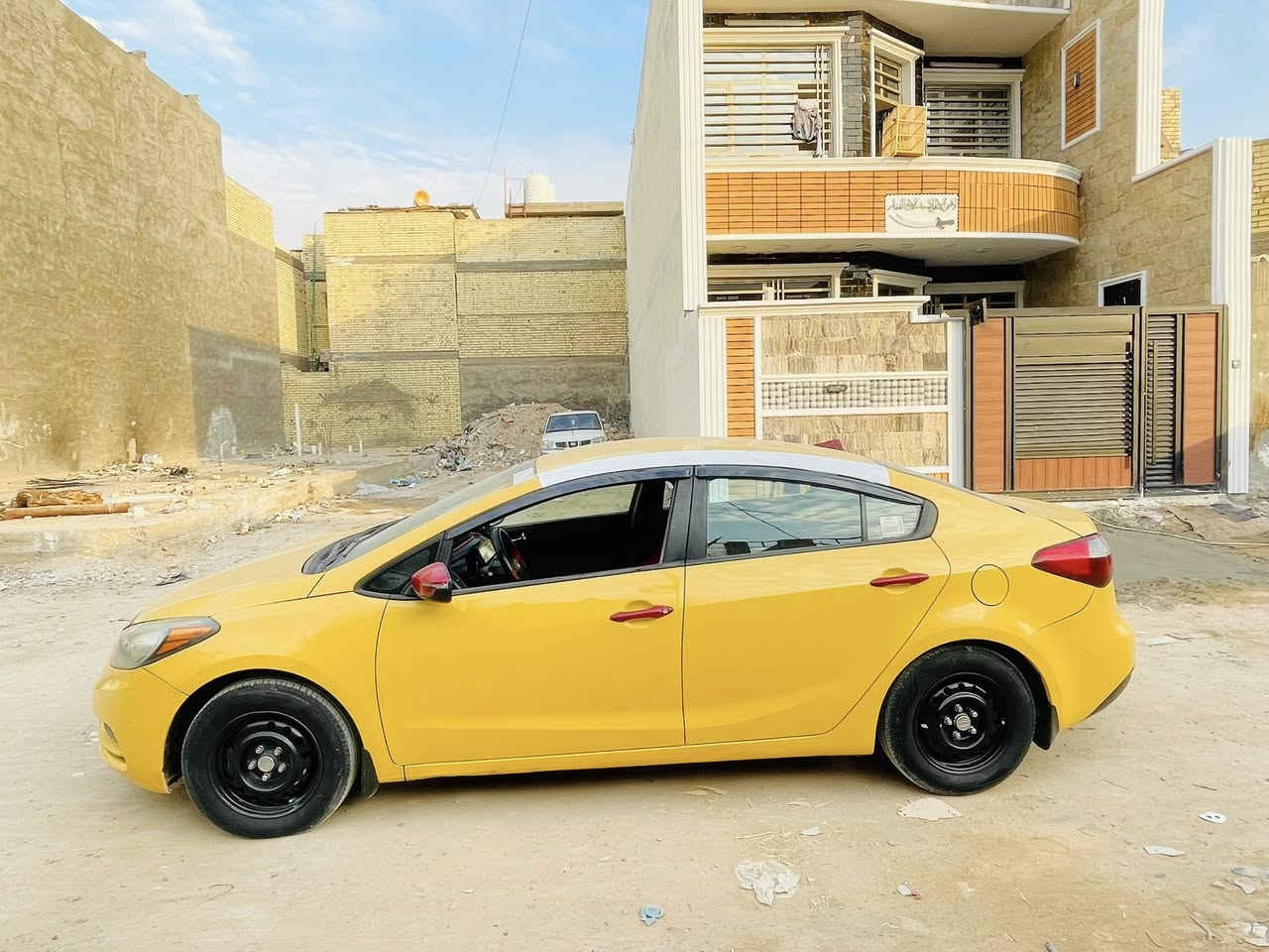 يا الله السلام عليكم فورتي 15
مكينه 1800 دوش كير AT 
نص فول 
شاشه جبيره 
كأمره 
تبريد تدفئه تخم تاير 
صدر امامي خلفي جديد 

تحكم بل ستيرن امصفره 
هيه وغرامات 
حادثه قبق الصندوك معمر نفسه 
بدون دواخل بجم كبس 
السعر والاستفسار 
انتصل على الرقم 
***********
