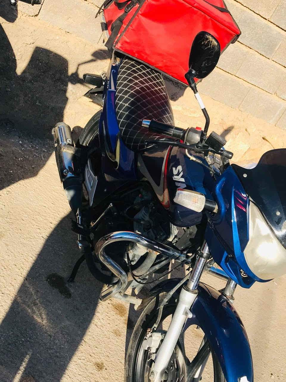 بسم الله ماشاء الله السلام عليكم للبيع ماطور سايم مرقم وكامل من كلشي بس تشغل وتمشي وماطور رص نضيف ماناقصهن كلشي السعر الاتصال على الرقم ممتواجد على الفيس  

***********
