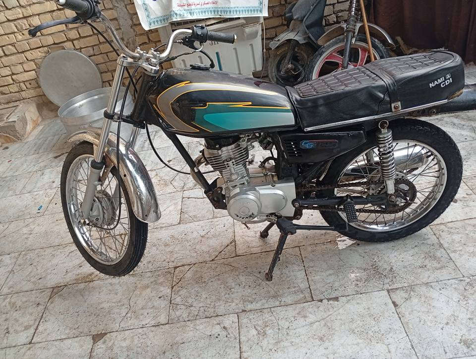 انتنس للبيع جديده شاصي نامه الاصلي بدون اوراق سعرهه 550 قفل قفل مكاني ميسان حي النداء *********** عمارة, ميسان
