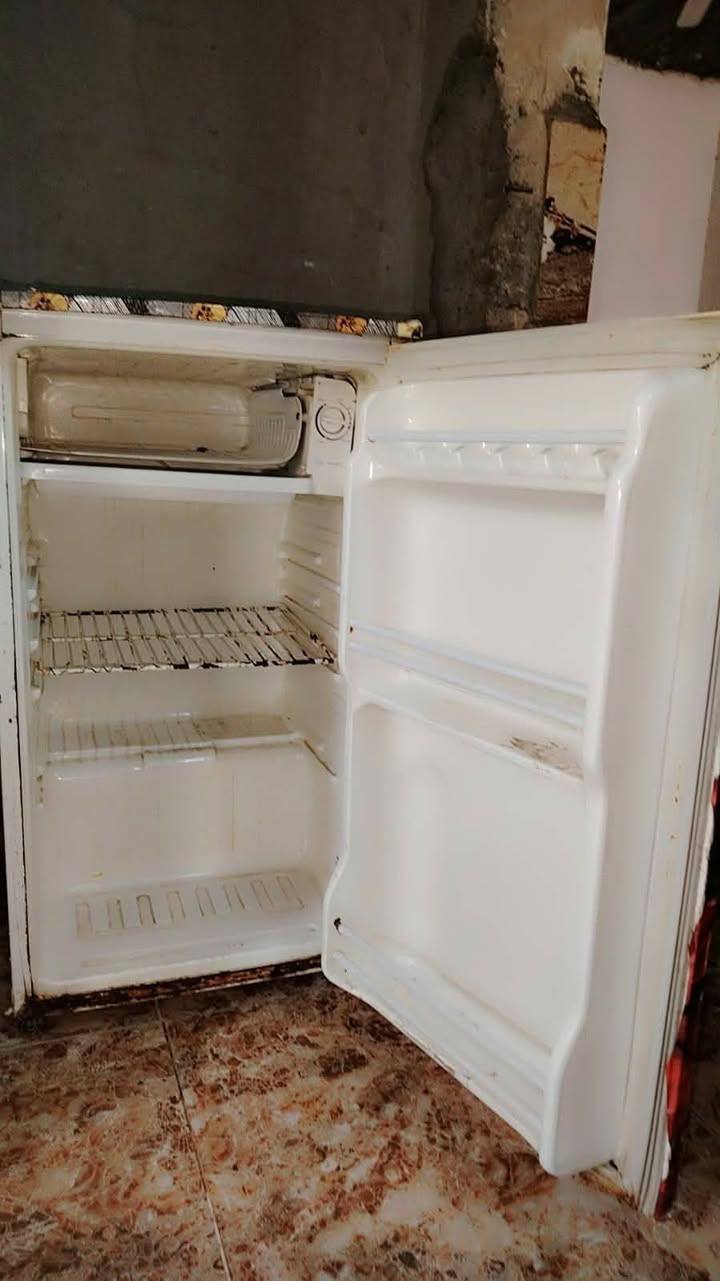 ثلاجه شغاله سعرها 40 طباخ شغال سعر 40


**إذا كنت صاحب هذا الإعلان وتريد حذفه لأي سبب، رجاءا أرسل رسالة إلى الدعم الفني**