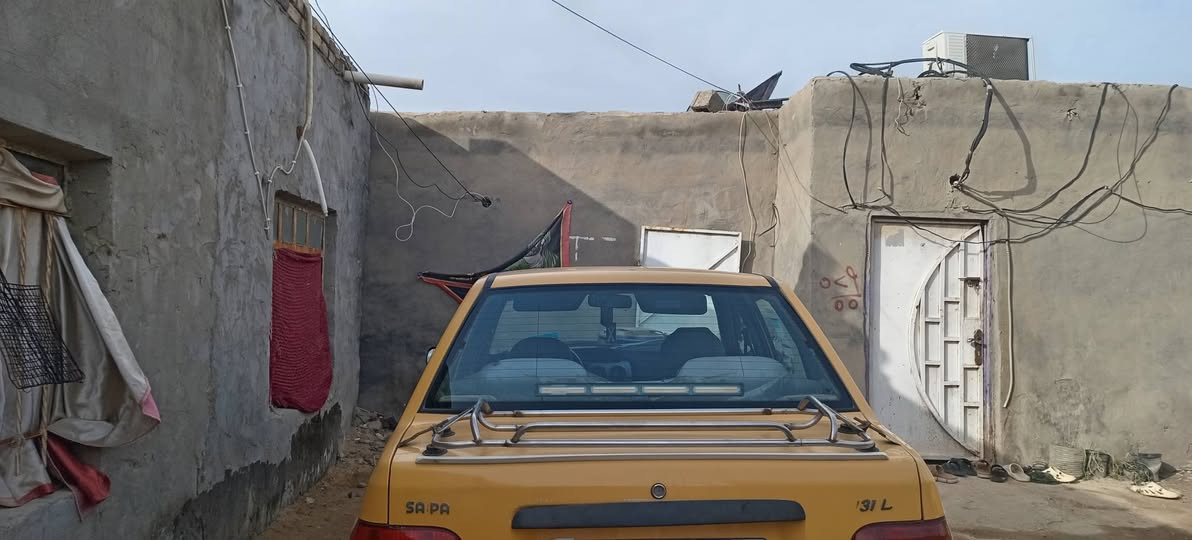 سلام عليكم سايبه للبيع موديل ١٧ رقم قاسيه انكليزي بسمي سنويه حد ٢٧ بيه شواصي معمارات هيئة وغرامات مصفره بيه جاملغ جهت السايق مبدل أثر ضربه دوشمه  جديده كير محرك كفاله  حداديه جديده تبريد ثلج تخم تاير باتري جديد السياره معمره دوس وراشه حزام السعر ٤٠ وبه مجال اتصل ع الرقم *********** مكاني الديوانية
