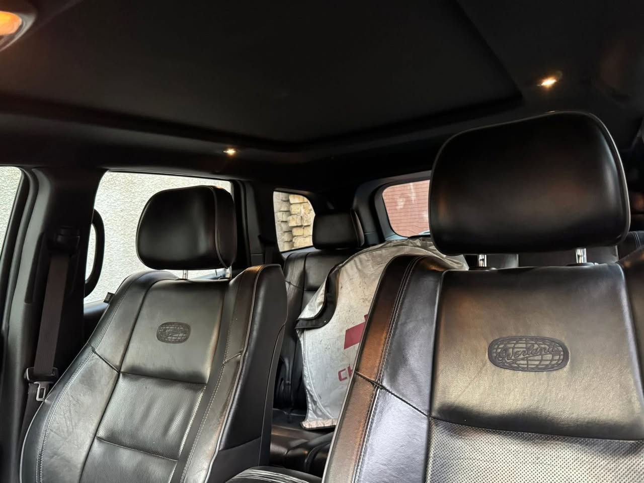 جيب 2020اوفر لاند فول مواصفات مبدل باب خلف السائق وبارد بالجاملغ الخلفي سونار موجود صور الحادث موجوده ماشيه 60الف ميل 
***********
