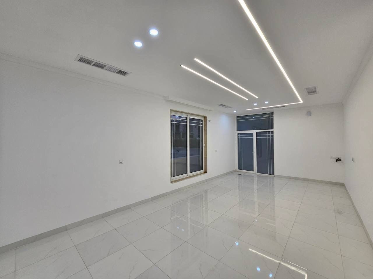 بیت جدید للبیع في مجمع هیوا سیتي زون G 

▫️١٨٤ متر
▫️رکن
▫️اتجاه شروق + قبلە 
▫️مقبل سیاج 
▫️قریب بوابە 
▫️واجهە سمارت
▫️٥ نوم 
▫️٣ حمام 
▫️زیرو 
▫️ضمان لمدة ١ سنة
للاستفسار 
*********** WhatsApp
