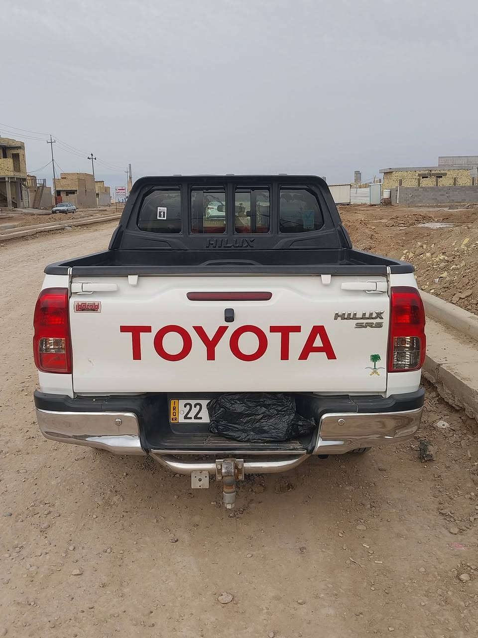 تيوته هايلوكس مديل 2021 ساز بصمه كفاله عامه  فول مواصفات للاستفسار الاتصال *********** مكفوله كفاله عامه ما عدا جاملغ من جهة اليمين بيها بارد قليل  ماشيه 110 مواصفات تحكم ستيرن حساسات خلفيه شاشه كامره خلفيه نضام يكو كشنات تبريد تدفئه بلكشن قطعتين تبريد مثبت سرعه مانع نزلاق رقم نكليزي  مكينه مامفتوحه مكينه وكير مكفولات تخم تاير جديد تبريد شغال ثلج سياره جديده وجاهزه مكان سياره ميسان
