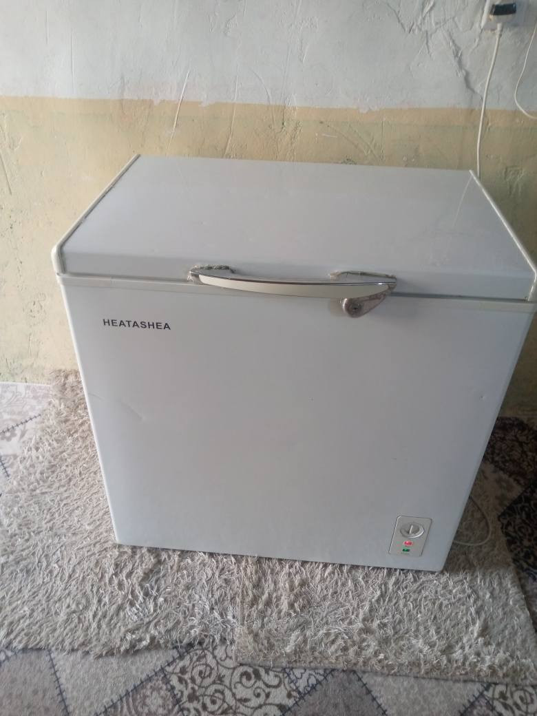 مجمده هيتاشي شرط وضمان حيل جديده يرهم مراوس بأي حاجه والعنده هم نشتري عاطل شغال *********** كركوك, العراق
