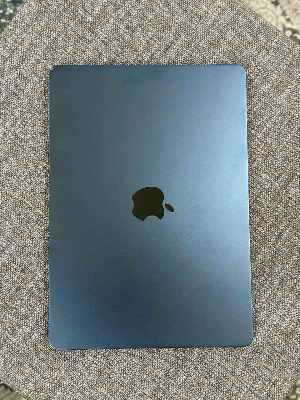 لابتوب macbook air 💻 m4 للبيع
Ram : 16GB
Hard : 256 GB
Battery 97%
Charge 100 
السعر مليون و٢٠٠ 
*********** بغداد, العراق
