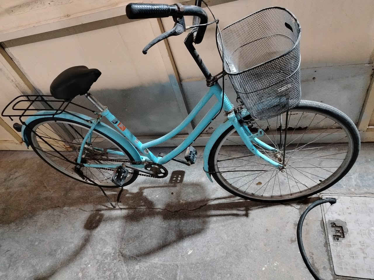 السلام عليكم للبيع باسكل بناتي جديد تايرات جدد حجم ٢٦ باسكل جديد السعر ٨٠ وبي مجال للاستفسار الاتصال على الرقم *********** العنوان بغداد البياع تقاطع درويش
