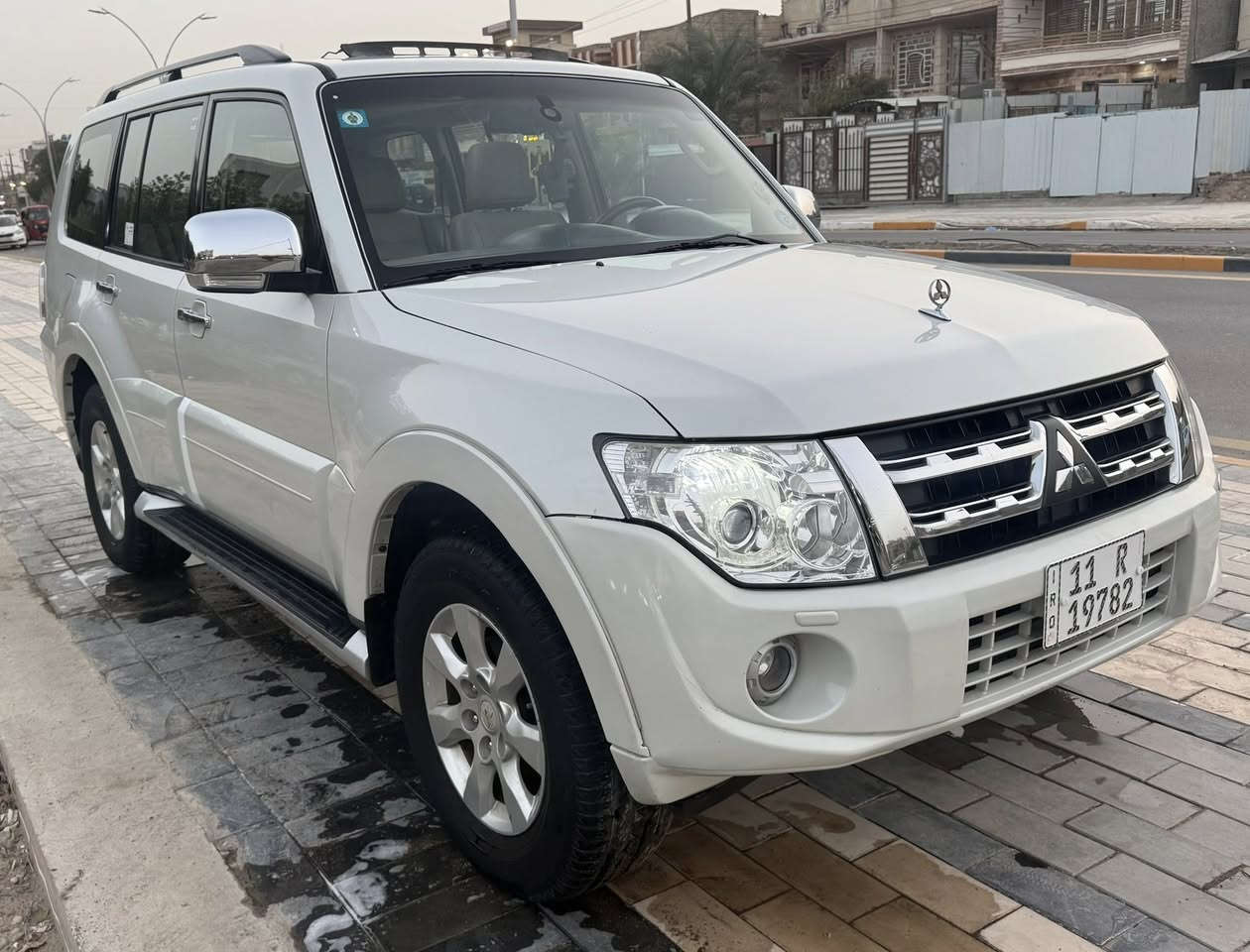 باجيرو حبتور موديل 2014
محرك 3500كير مكفولات
فور ويل 7راكب تبريد 3قطع
تخم تاير جديد صدر كله جديد
فول موصفات بنرامه دمامات مري 
شفط فول سياره مكفوله وجديد
سعر169وبيهامجال حك جيه
بغداد***********
