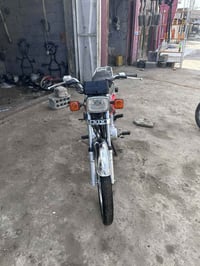 كربلاء قطبت السلام • دراجة نظيفة • مع أوراق