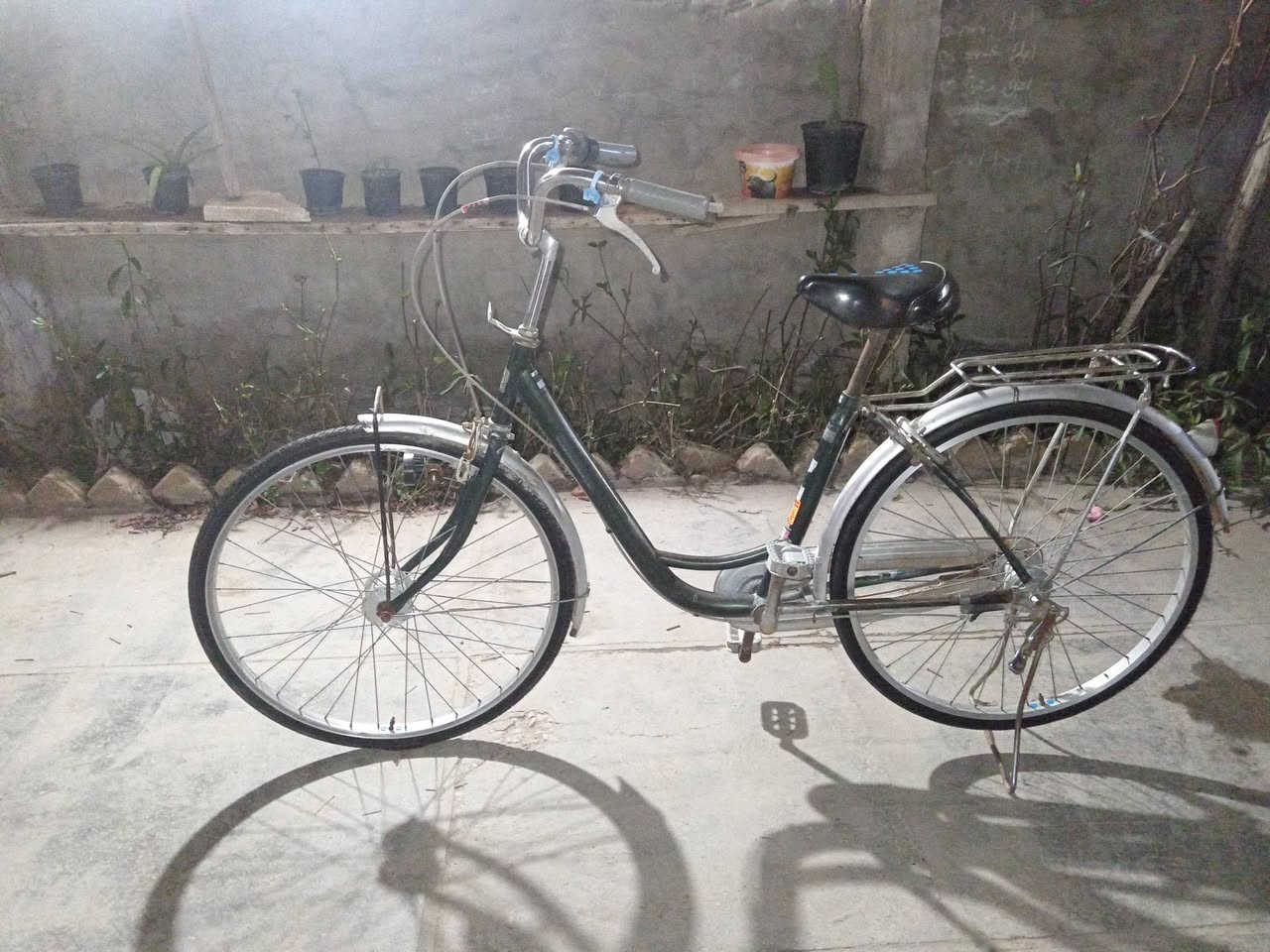 السلام عليكم باسكل للبيع 26نضيف كلش گير حساس شغالات 50وبي مجال قليل  ❤التواصل الرقم***********بي واتساب
