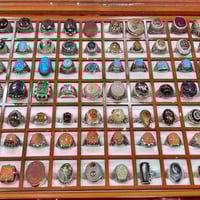 الجواهرجي  بغداد المشتل شارع المطبك قرب دائرة الامانة عمارة البركة ٠٧٧...