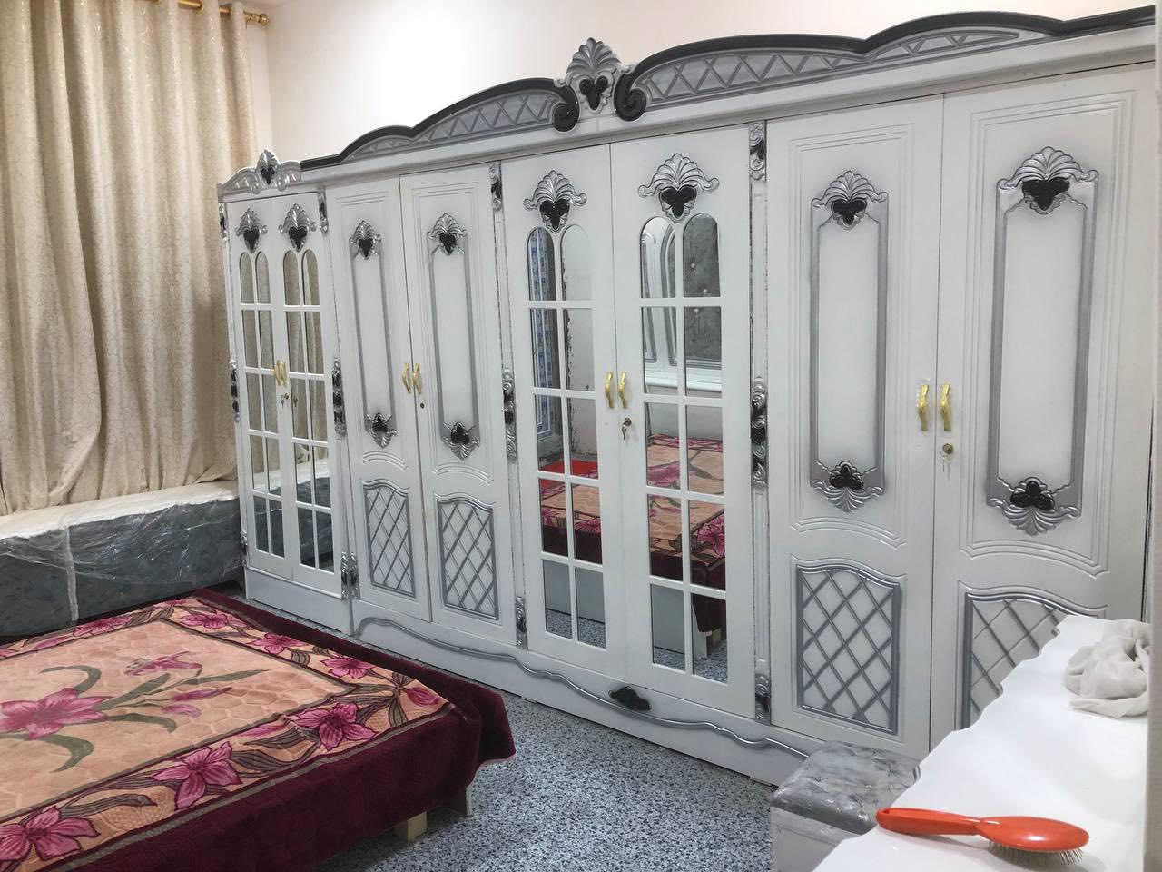 السلام عليكم غرفة نوم عراقية للبيع ما مستعمله جديده بغداد شهداء البياع ***********
