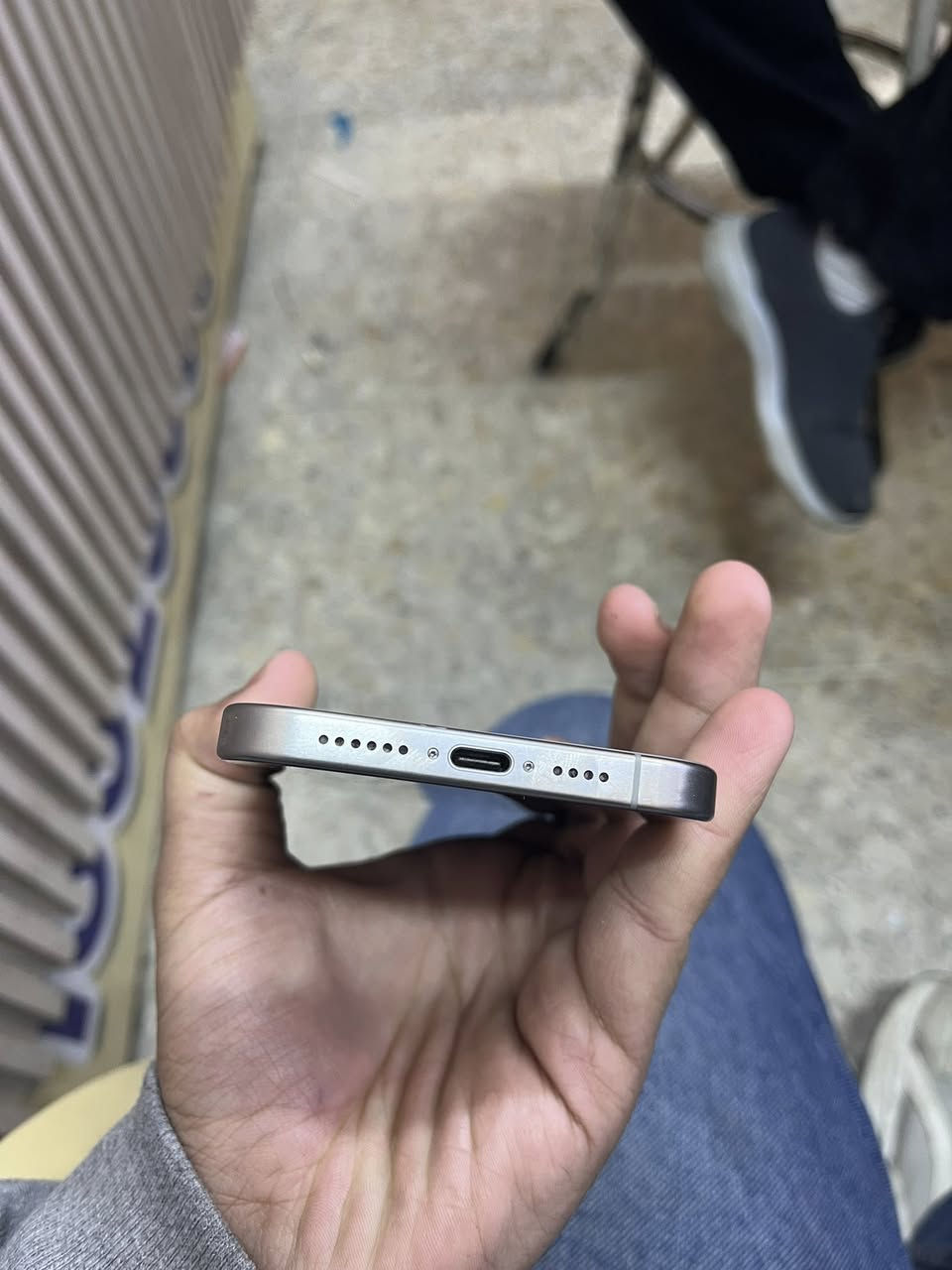 سلام وعليكم للبيع ايفون 15 بروماكس ذاكرتة ٢٥٦ لون تيتانيوم شرق اوسط الجهاز ولا زلغ ومبدل بطارية وضهر اصلي شررط وبي نقطة بالشاشة  ما ماثرة ابد اتصال صوت تكنيك كامرات فيس ايدي كلة شغال ٨٧٥
 مكاني بغداد الزعفرانية
***********
