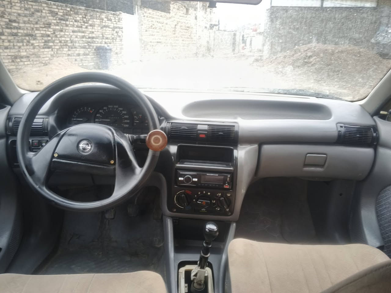 السلام عليكم ورحمة للبيع اوبل استرا مديل 1993.رقم قادسيه سنويه 2028 السياره بيه خيط بخار بدون تنقبص كير مكفول مكان بابل الكفل السعر 29 وبيه مجال بصيط الرقم ***********
